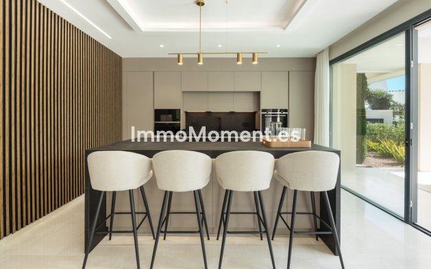 Wiederverkauf - Villa - Marbella - Nueva Andalucía