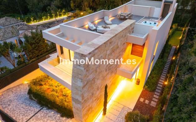 Wiederverkauf - Villa - Marbella - Nueva Andalucía