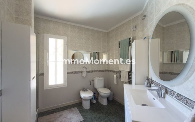 Revente - Villa - Intérieur                       - Coín