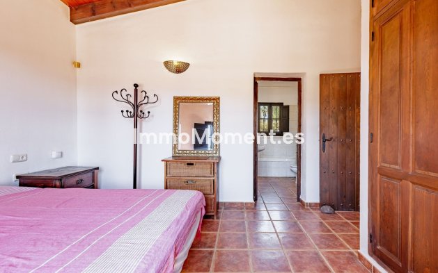 Wiederverkauf - Landhaus -   Inländisch - Alhaurín el Grande Centro