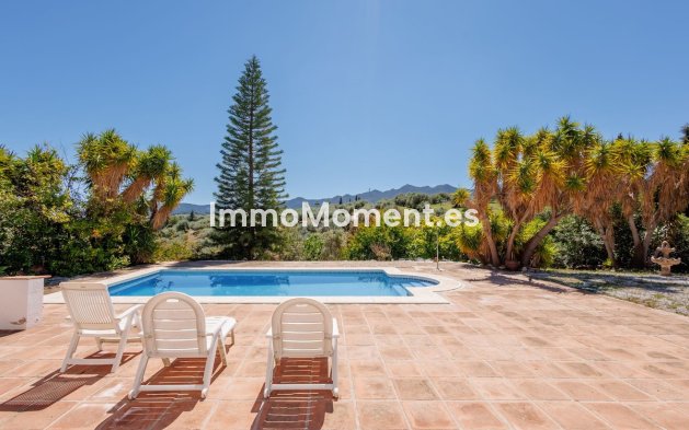 Wiederverkauf - Landhaus -   Inländisch - Alhaurín el Grande Centro