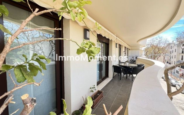 Revente - Appartement - Estepona  - Estepona Centro