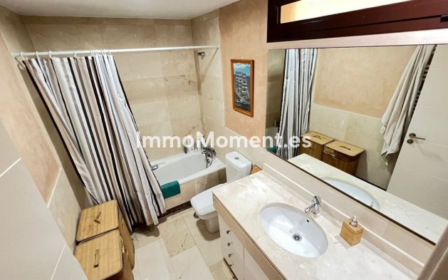 Revente - Appartement - Estepona  - Estepona Centro
