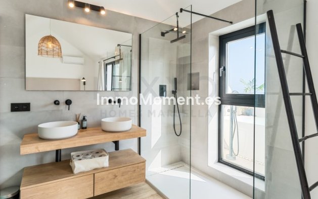 Resale - Townhouse - Marbella - Nueva Andalucía