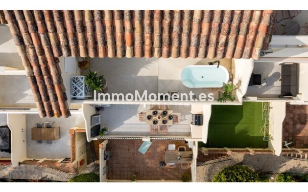 Resale - Townhouse - Marbella - Nueva Andalucía