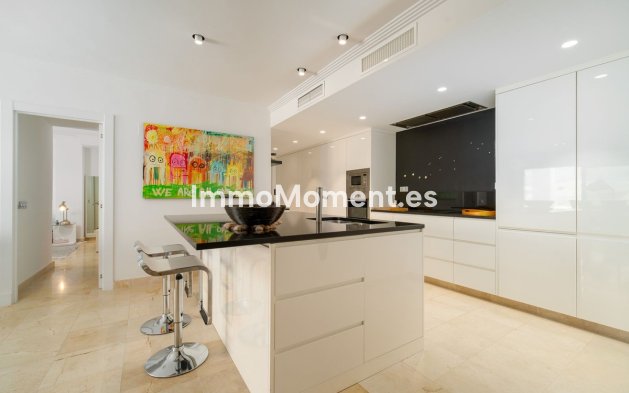 Wiederverkauf - Wohnung - Málaga - Benahavís