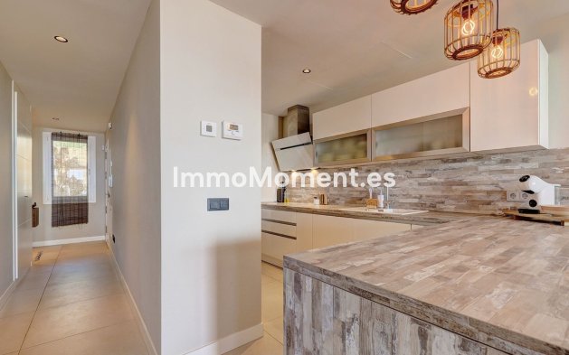 Resale - Apartment - Benalmadena - Benalmadena Centro