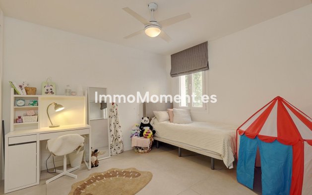 Resale - Apartment - Benalmadena - Benalmadena Centro