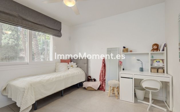 Resale - Apartment - Benalmadena - Benalmadena Centro