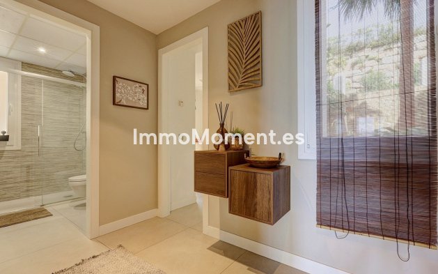 Resale - Apartment - Benalmadena - Benalmadena Centro