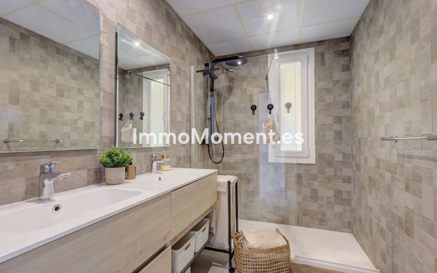 Resale - Apartment - Benalmadena - Benalmadena Centro