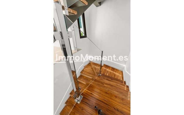 Resale - Villa - Estepona - Atalaya