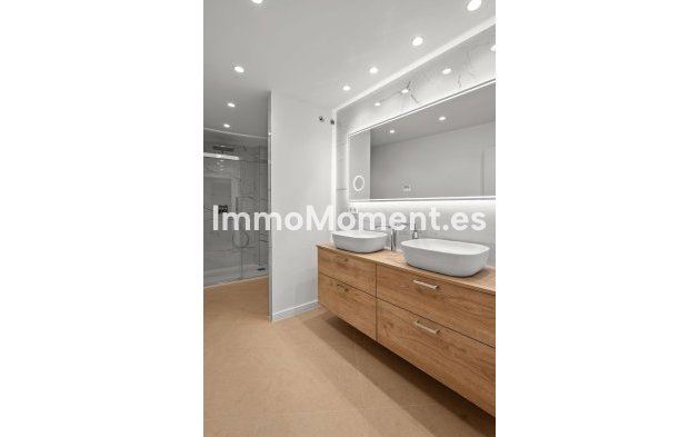 Resale - Villa - Estepona - Atalaya