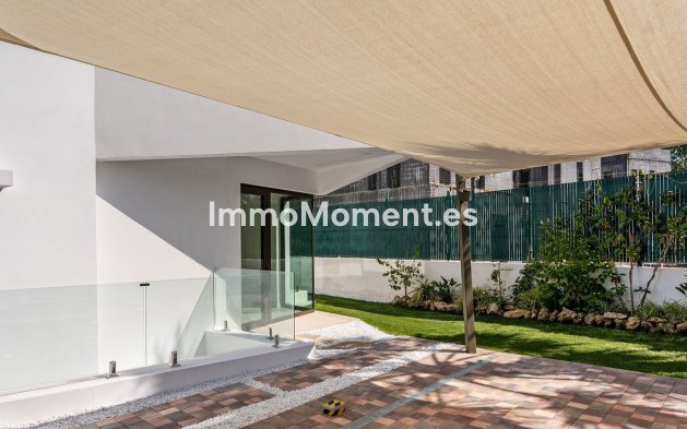 Resale - Villa - Estepona - Atalaya