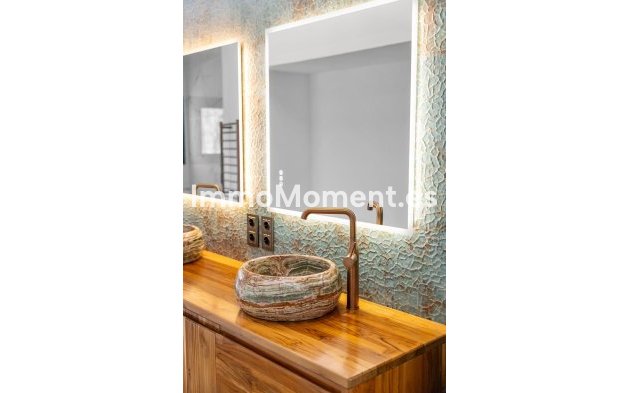 Resale - Villa - Estepona - Atalaya