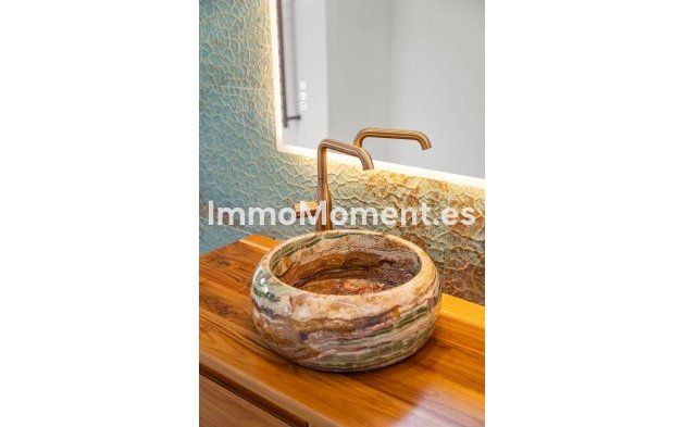 Resale - Villa - Estepona - Atalaya