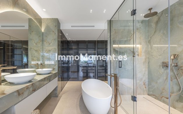 Resale - Apartment - Estepona - New Golden Mile