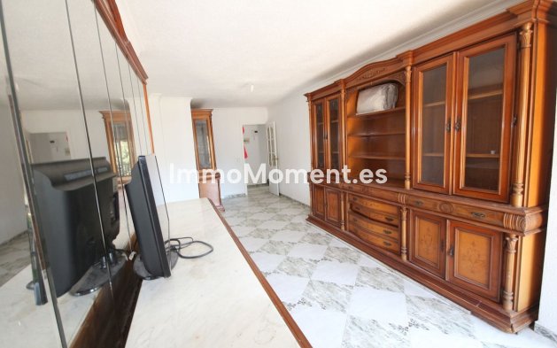 Resale - Apartment - Málaga - Málaga Centro