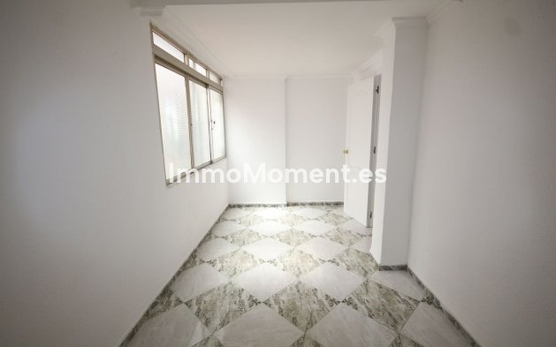 Resale - Apartment - Málaga - Málaga Centro