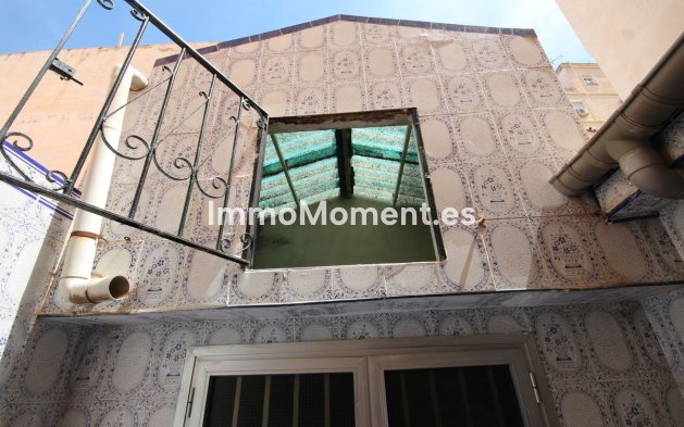 Resale - Apartment - Málaga - Málaga Centro
