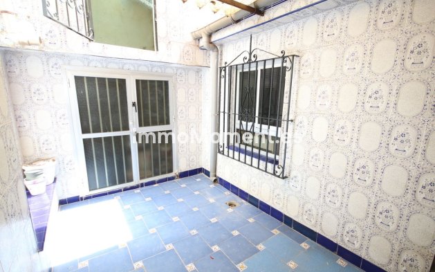 Resale - Apartment - Málaga - Málaga Centro