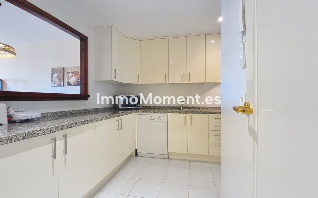 Resale - Apartment - Manilva - La Duquesa