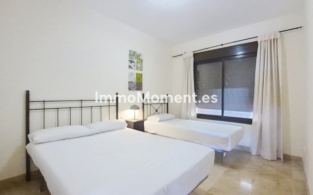 Resale - Apartment - Manilva - La Duquesa