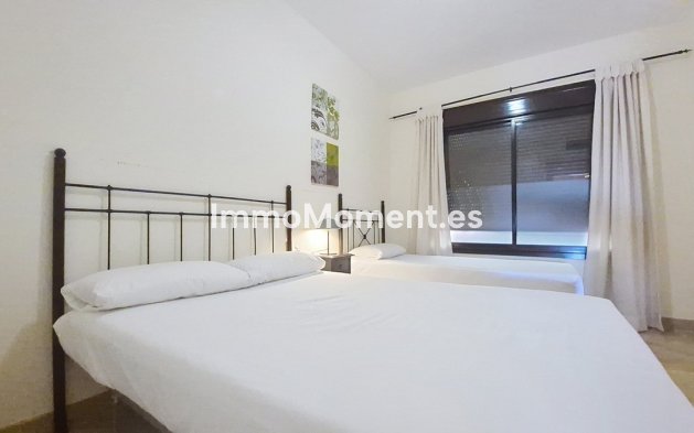 Resale - Apartment - Manilva - La Duquesa