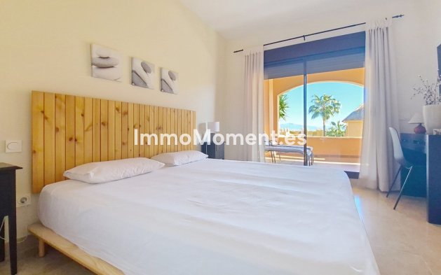 Resale - Apartment - Manilva - La Duquesa