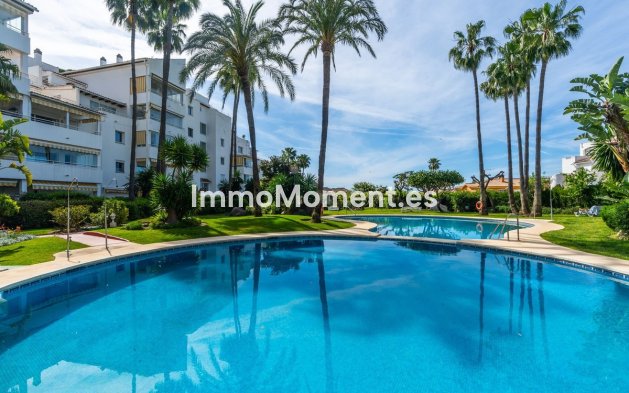 Wiederverkauf - Wohnung - Estepona  - Atalaya