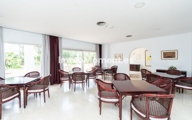 Wiederverkauf - Wohnung - Estepona  - Atalaya