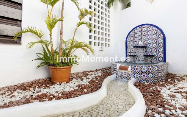 Resale - Apartment - Marbella - Nueva Andalucía