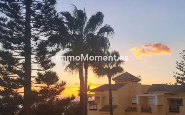 Bestaande woning - Geschakelde woning - Estepona  - Estepona Centro
