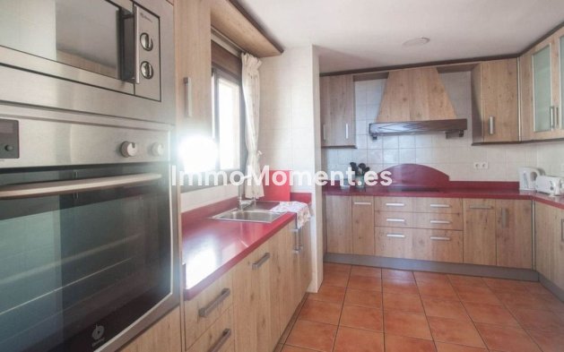 Bestaande woning - Villa - Estepona  - Estepona Centro