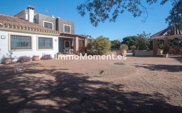 Bestaande woning - Villa - Estepona  - Estepona Centro