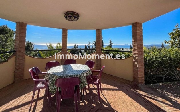 Bestaande woning - Villa - Estepona  - Estepona Centro