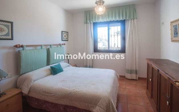 Bestaande woning - Villa - Estepona  - Estepona Centro