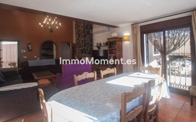 Bestaande woning - Villa - Estepona  - Estepona Centro