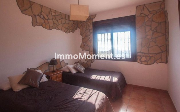 Bestaande woning - Villa - Estepona  - Estepona Centro