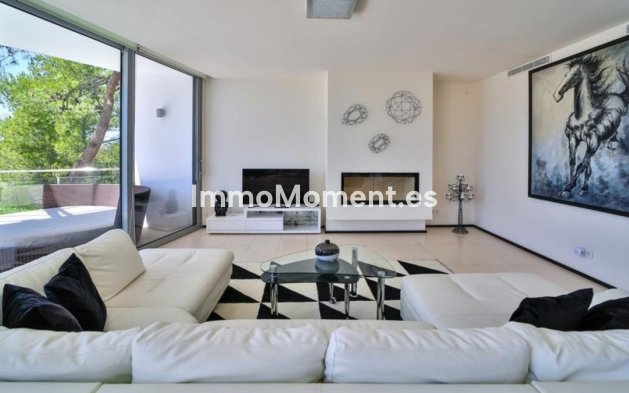 Resale - Villa - Marbella - Sierra Blanca
