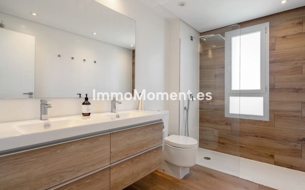 Wiederverkauf - Wohnung - Sotogrande - Sotogrande Puerto