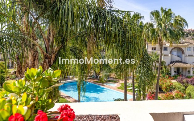 Revente - Appartement - Marbella - Nueva Andalucía