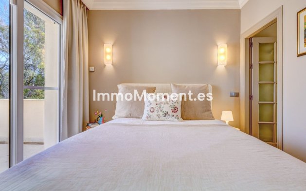 Revente - Appartement - Marbella - Nueva Andalucía