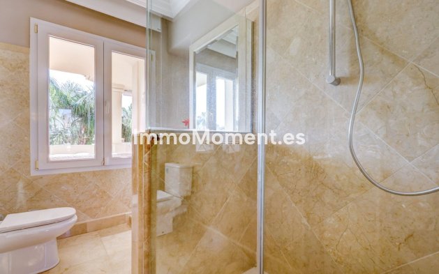 Revente - Appartement - Marbella - Nueva Andalucía