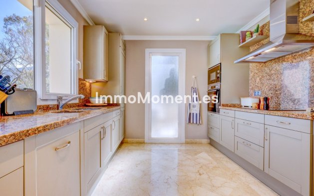 Revente - Appartement - Marbella - Nueva Andalucía