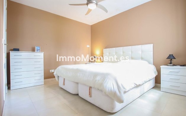 Resale - Apartment - Marbella - Puerto Banús