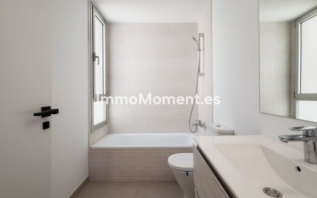 Resale - Apartment - Estepona - New Golden Mile