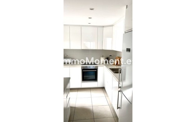 Revente - Appartement - Marbella - Nueva Andalucía