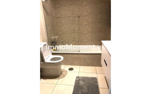 Revente - Appartement - Marbella - Nueva Andalucía