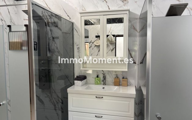 Wiederverkauf - Villa - Marbella - Marbella Centro